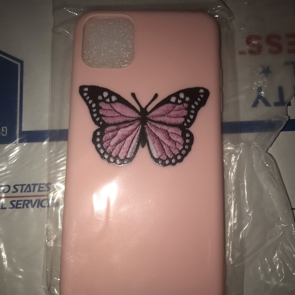 iPhone 11 Pro Max case - Picture 3 of 3